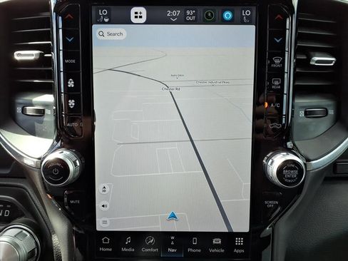 Used 2023 RAM 1500 Laramie image 12