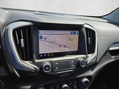 Used 2023 GMC Terrain SLT w/ Infotainment Package II FWD image 13