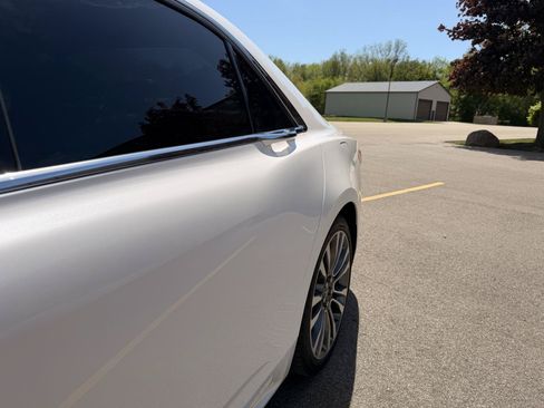 Used 2017 Lincoln Continental Reserve AWD/4WD image 10