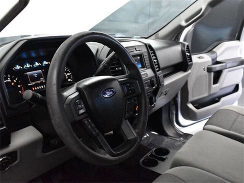 Used 2016 Ford F150 XL w/ Equipment Group 101A Mid image 4