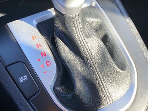 Used 2024 Kia Forte LXS image 13