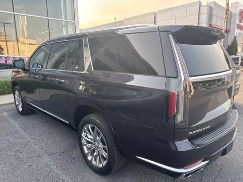 Certified 2023 Cadillac Escalade ESV Premium Luxury Platinum w/ LPO, Radiant Package AWD/4WD image 4