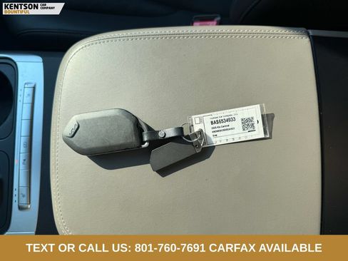 Used 2025 Kia Carnival FWD image 36
