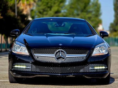 Used 2014 Mercedes-Benz SLK 350 image 10