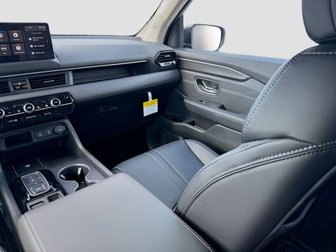 New 2026 Honda Pilot image 18