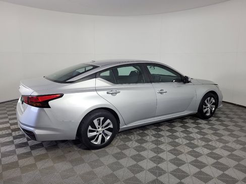 Used 2020 Nissan Altima 2.5 S FWD image 10
