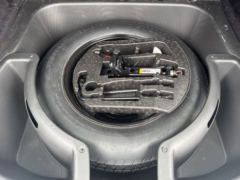 Used 2015 Jeep Grand Cherokee Limited image 33