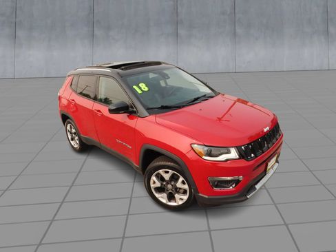 Used 2018 Jeep Compass Limited w/ Navigation Group AWD/4WD image 2