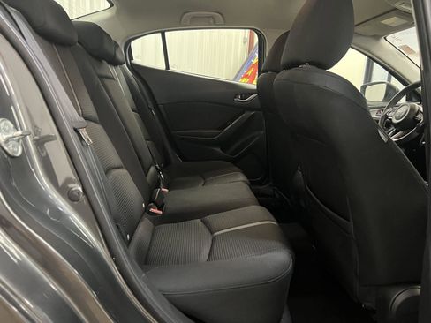 Used 2018 MAZDA MAZDA3 Sport w/ Preferred Equipment Package image 30