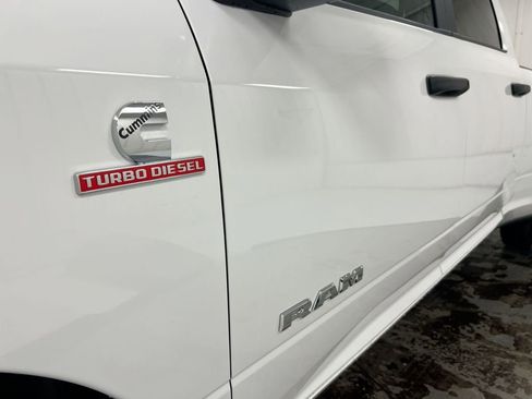 New 2026 RAM 3500 Big Horn AWD/4WD image 21