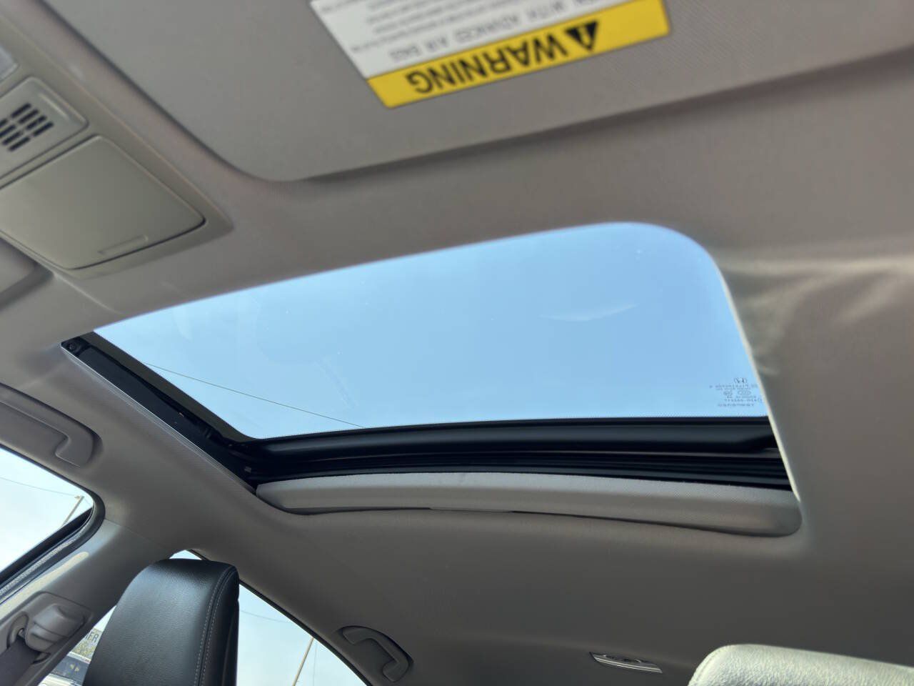 Used 2017 Honda Accord Touring image 24