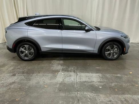 Used 2022 Ford Mustang Mach-E Select w/ Comfort/Technology Package image 2