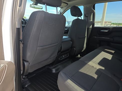 Used 2021 Chevrolet Silverado 1500 LT w/ Z71 Off-Road Package AWD/4WD image 16