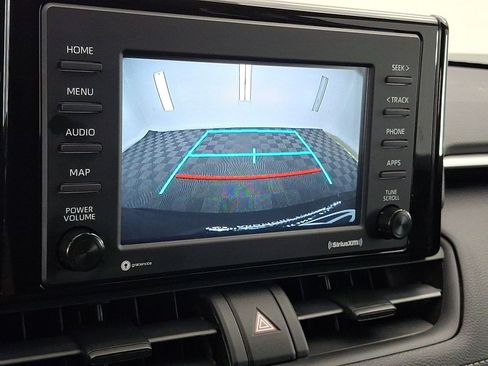 Used 2021 Toyota RAV4 LE AWD/4WD image 7