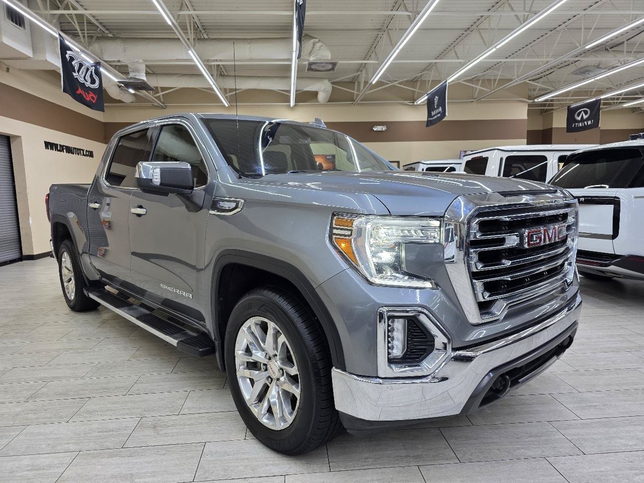 Used 2021 GMC Sierra 1500 SLT AWD/4WD image 4