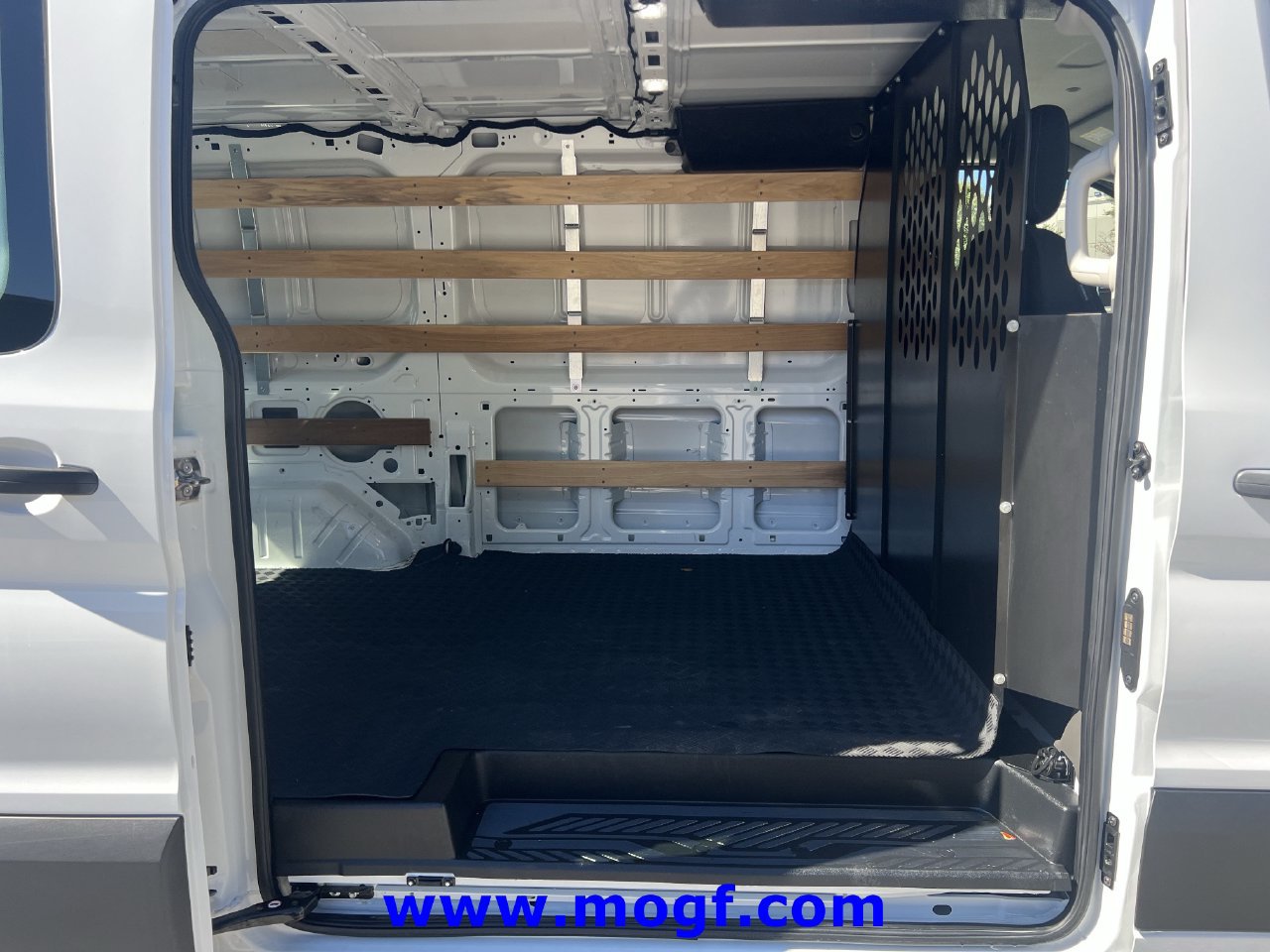 Used 2025 Ford Transit 250 Low Roof w/ Exterior Upgrade Package RWD image 16