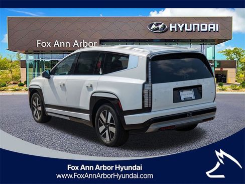 New 2026 Hyundai Ioniq 9 SEL image 3