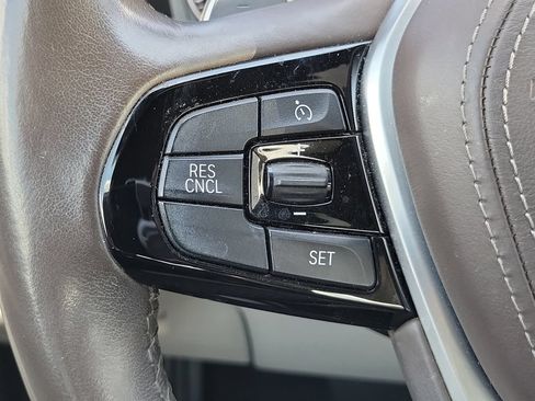 Used 2018 BMW 530i w/ Premium Package RWD image 28