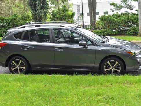 Used 2019 Subaru Impreza 2.0i Premium w/ Eyesight & BSD/Rcta & SRF image 10