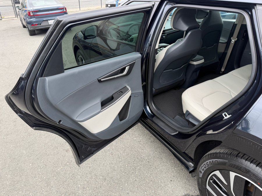 Used 2024 Kia EV6 Wind w/ Wind Technology Package RWD image 48