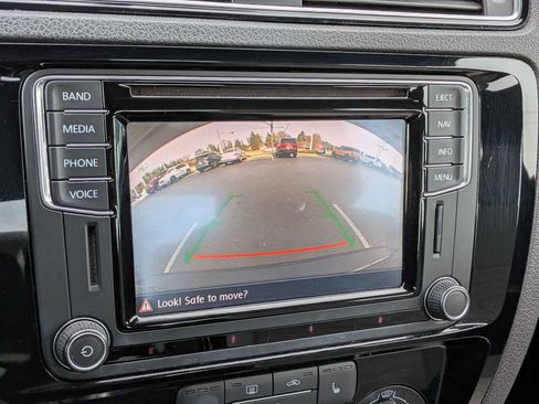 Used 2016 Volkswagen Jetta Sport image 27