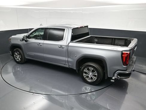 Used 2025 GMC Sierra 1500 SLT AWD/4WD image 51