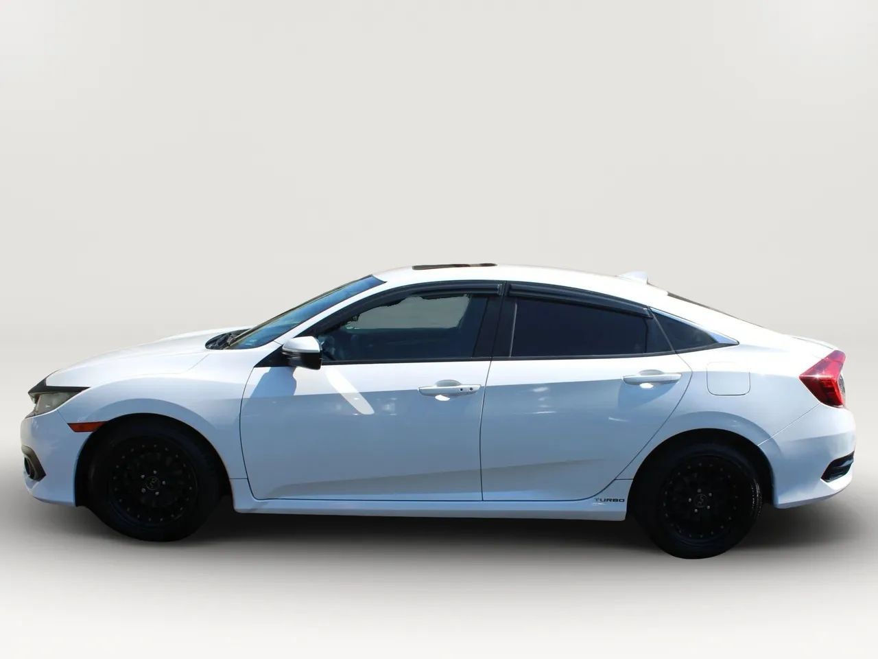 Used 2018 Honda Civic EX-T image 5
