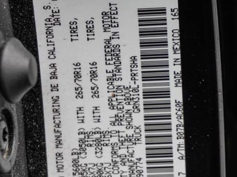 Used 2020 Toyota Tacoma TRD Off-Road image 24