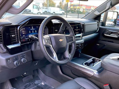 Used 2024 Chevrolet Silverado 3500 LTZ w/ LTZ Convenience Package image 14