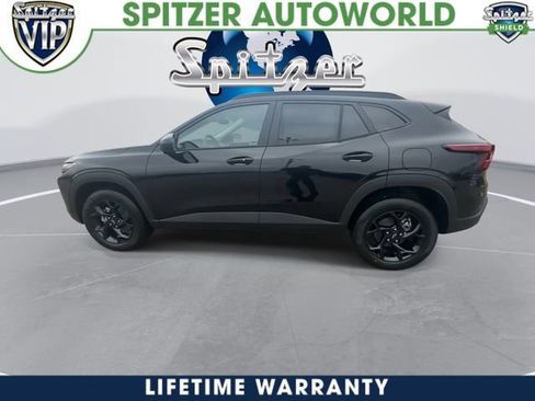 New 2026 Chevrolet Trax LT w/ Midnight Edition image 5