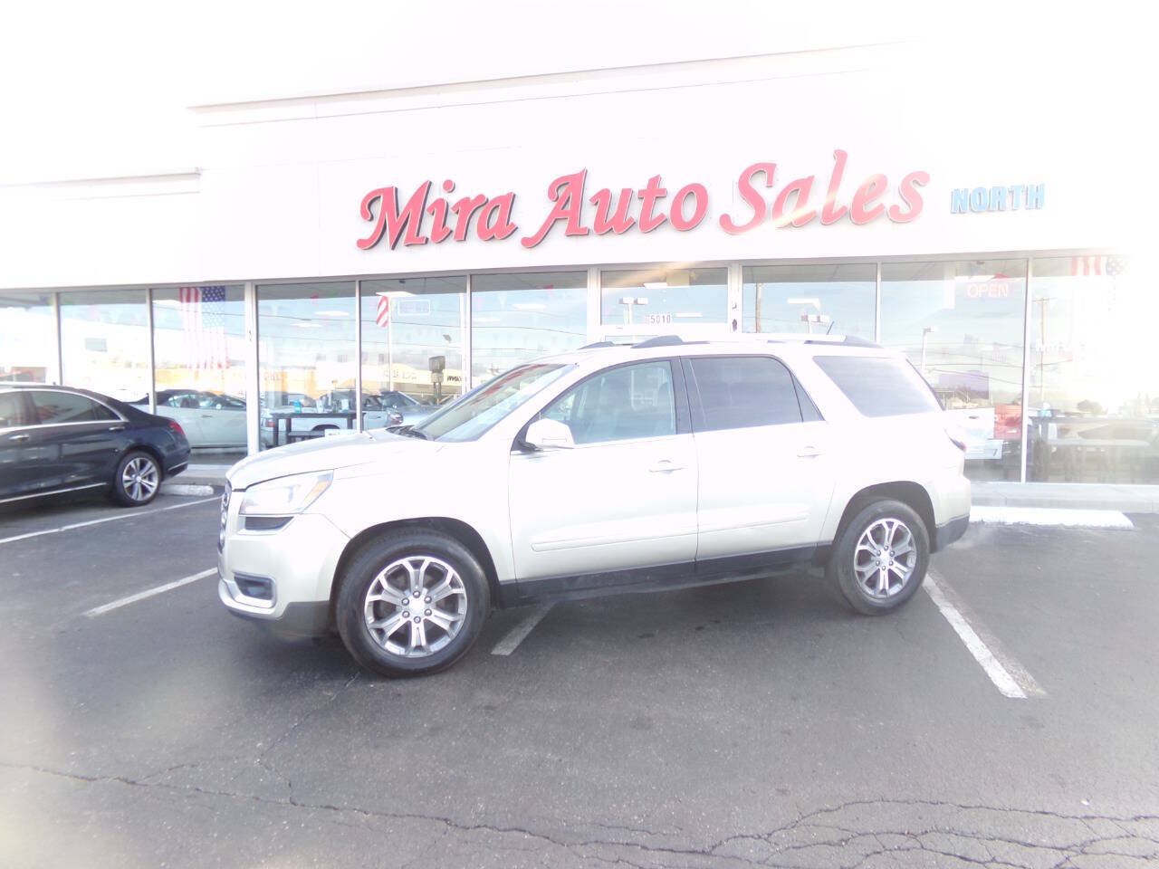 Used 2014 GMC Acadia SLT AWD/4WD image 1
