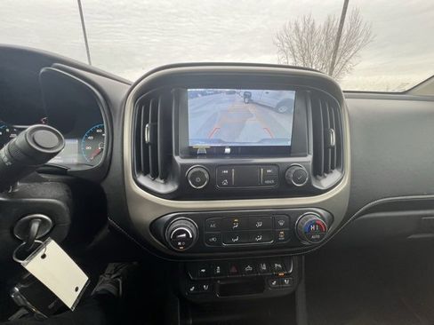 Used 2021 GMC Canyon Denali image 13