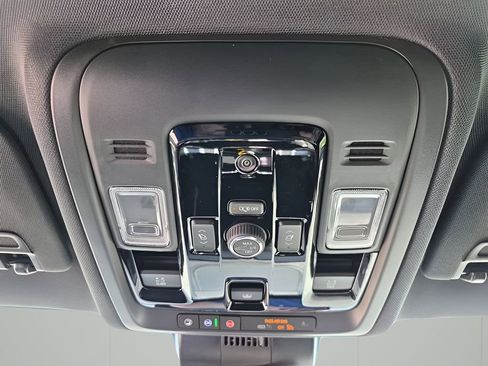 New 2026 GMC Yukon XL AT4 w/ AT4 Preferred Package image 42