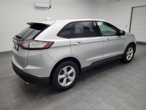 Used 2018 Ford Edge SE image 10