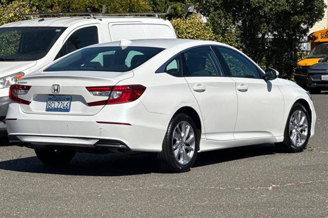 Used 2018 Honda Accord LX image 3