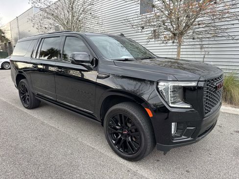 Used 2021 GMC Yukon XL Denali w/ Denali Ultimate Package image 4