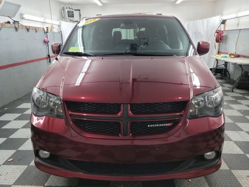 Used 2018 Dodge Grand Caravan GT image 22