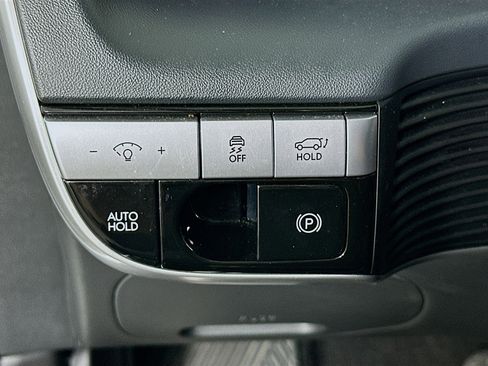 Used 2024 Hyundai Ioniq 5 SEL image 16