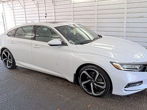 Used 2019 Honda Accord Sport image 4