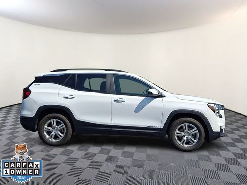Used 2023 GMC Terrain SLE w/ Driver Convenience Package AWD/4WD image 10