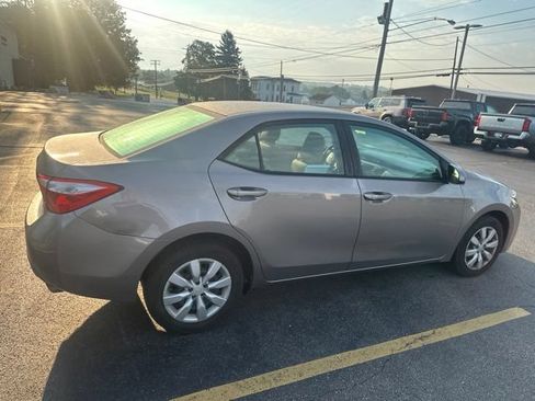 Used 2016 Toyota Corolla LE FWD image 8