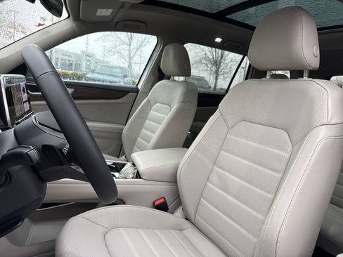 New 2026 Volkswagen Atlas SEL image 12