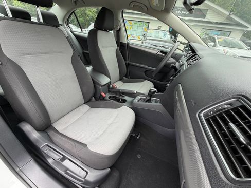 Used 2017 Volkswagen Jetta S FWD image 36