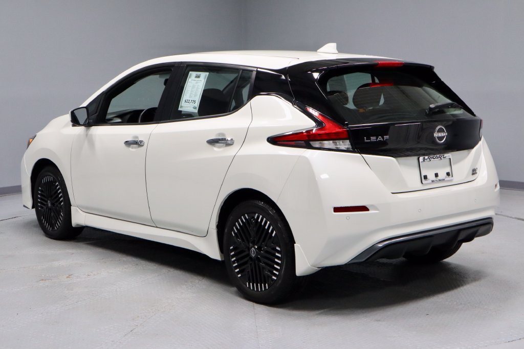 Certified 2024 Nissan Leaf SV Plus FWD image 10