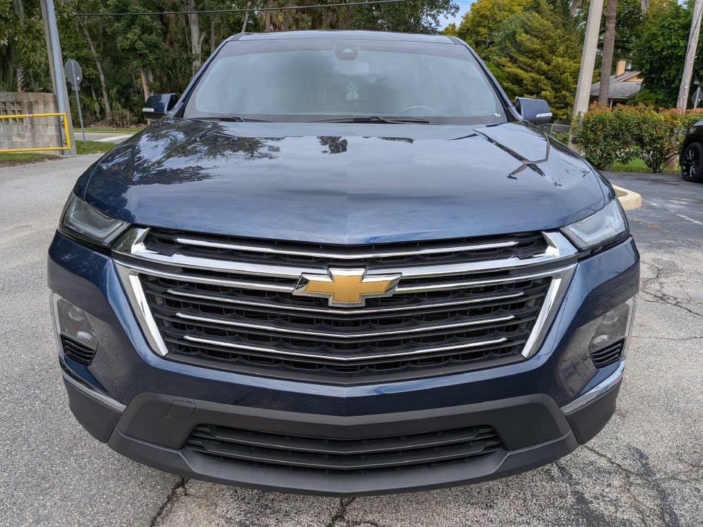 Used 2023 Chevrolet Traverse LT FWD image 9