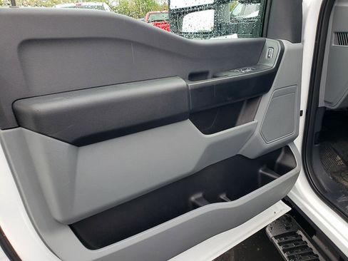 New 2026 Ford F250 XL w/ XL Chrome Package image 6