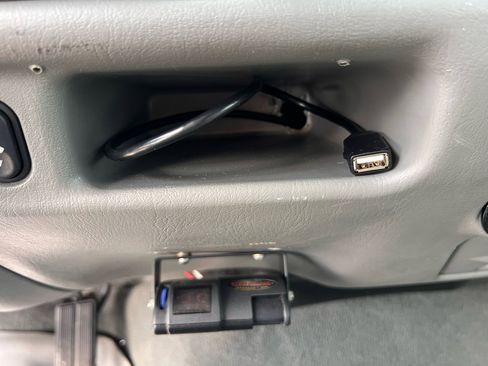 Used 2004 Ford F350 Lariat image 58