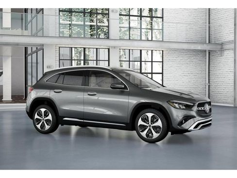 Certified 2026 Mercedes-Benz GLA 250 4MATIC image 13