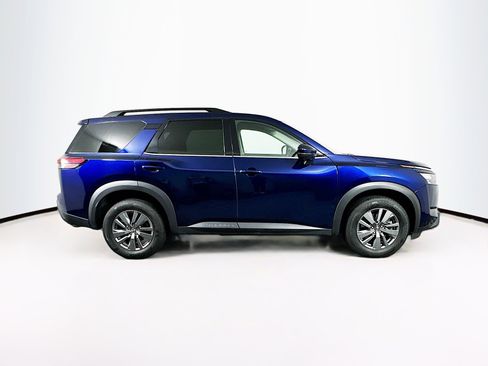 Used 2025 Nissan Pathfinder SV AWD/4WD image 10