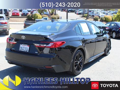 Used 2025 Toyota Camry SE FWD image 7